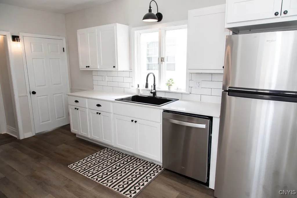 151 Loma Avenue, Syracuse, New York 13208, Syracuse, New York 13208, 2 Bedrooms Bedrooms, 5 Rooms Rooms,1 BathroomBathrooms,Residential,Closed,151 Loma Avenue, Syracuse, New York 13208,0,S1627579