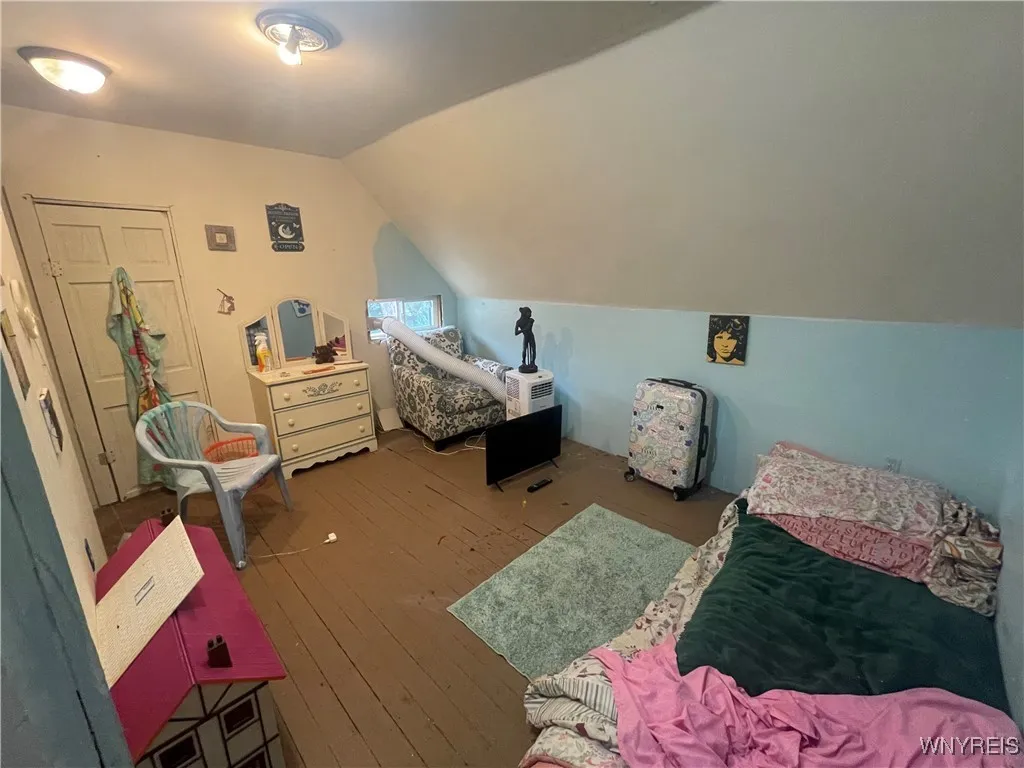 139 Weaver Avenue, Buffalo, New York 14206, Buffalo, New York 14206, 2 Bedrooms Bedrooms, 8 Rooms Rooms,1 BathroomBathrooms,Residential,For Sale,139 Weaver Avenue, Buffalo, New York 14206,B1630323