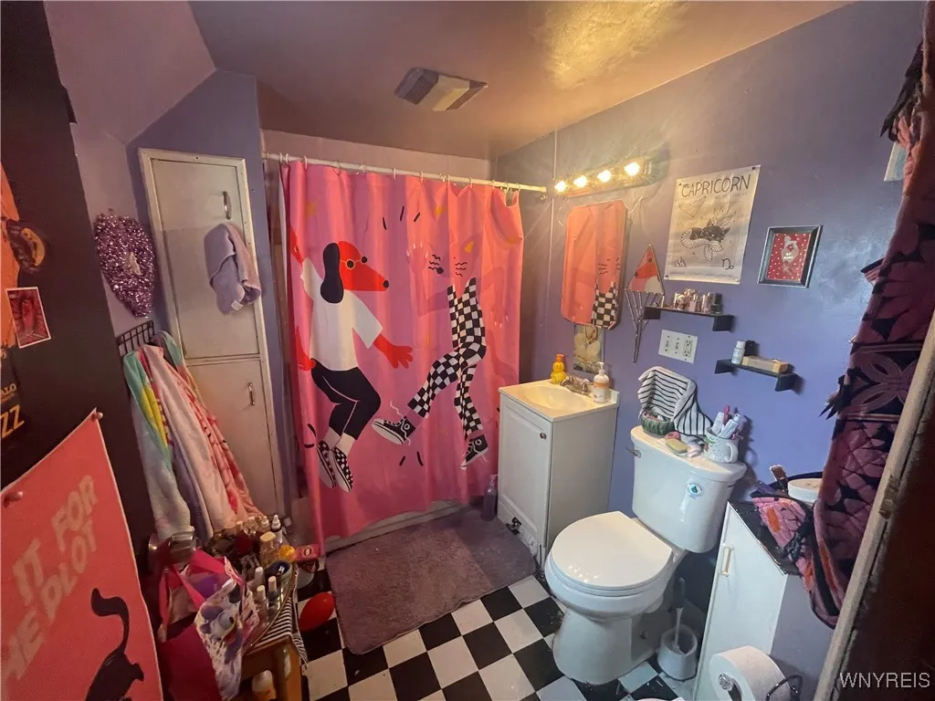 139 Weaver Avenue, Buffalo, New York 14206, Buffalo, New York 14206, 2 Bedrooms Bedrooms, 8 Rooms Rooms,1 BathroomBathrooms,Residential,For Sale,139 Weaver Avenue, Buffalo, New York 14206,B1630323