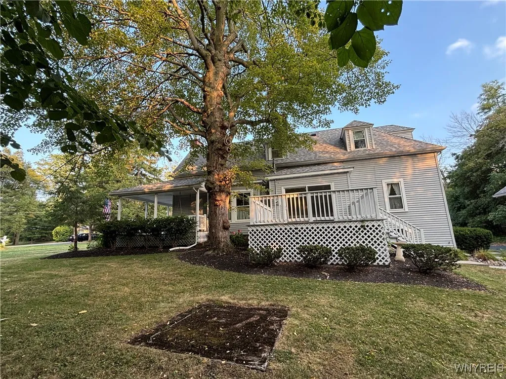 5344 Eastwood Avenue, Hamburg, New York 14075, Hamburg, New York 14075, 4 Bedrooms Bedrooms, 9 Rooms Rooms,1 BathroomBathrooms,Residential,For Sale,5344 Eastwood Avenue, Hamburg, New York 14075,B1630898