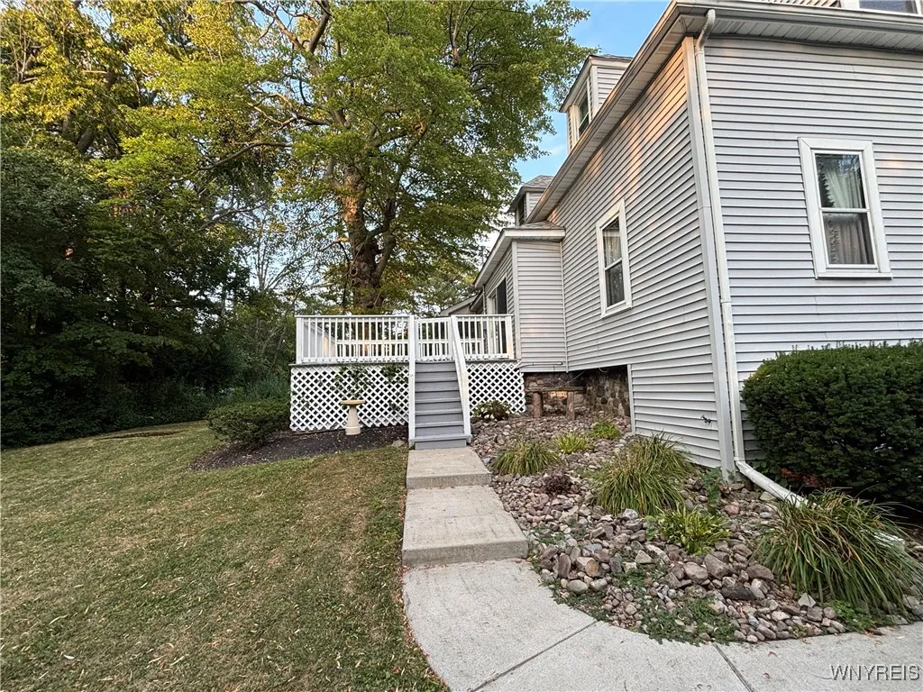 5344 Eastwood Avenue, Hamburg, New York 14075, Hamburg, New York 14075, 4 Bedrooms Bedrooms, 9 Rooms Rooms,1 BathroomBathrooms,Residential,For Sale,5344 Eastwood Avenue, Hamburg, New York 14075,B1630898