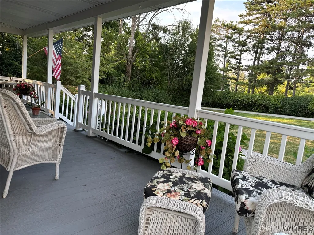 5344 Eastwood Avenue, Hamburg, New York 14075, Hamburg, New York 14075, 4 Bedrooms Bedrooms, 9 Rooms Rooms,1 BathroomBathrooms,Residential,For Sale,5344 Eastwood Avenue, Hamburg, New York 14075,B1630898