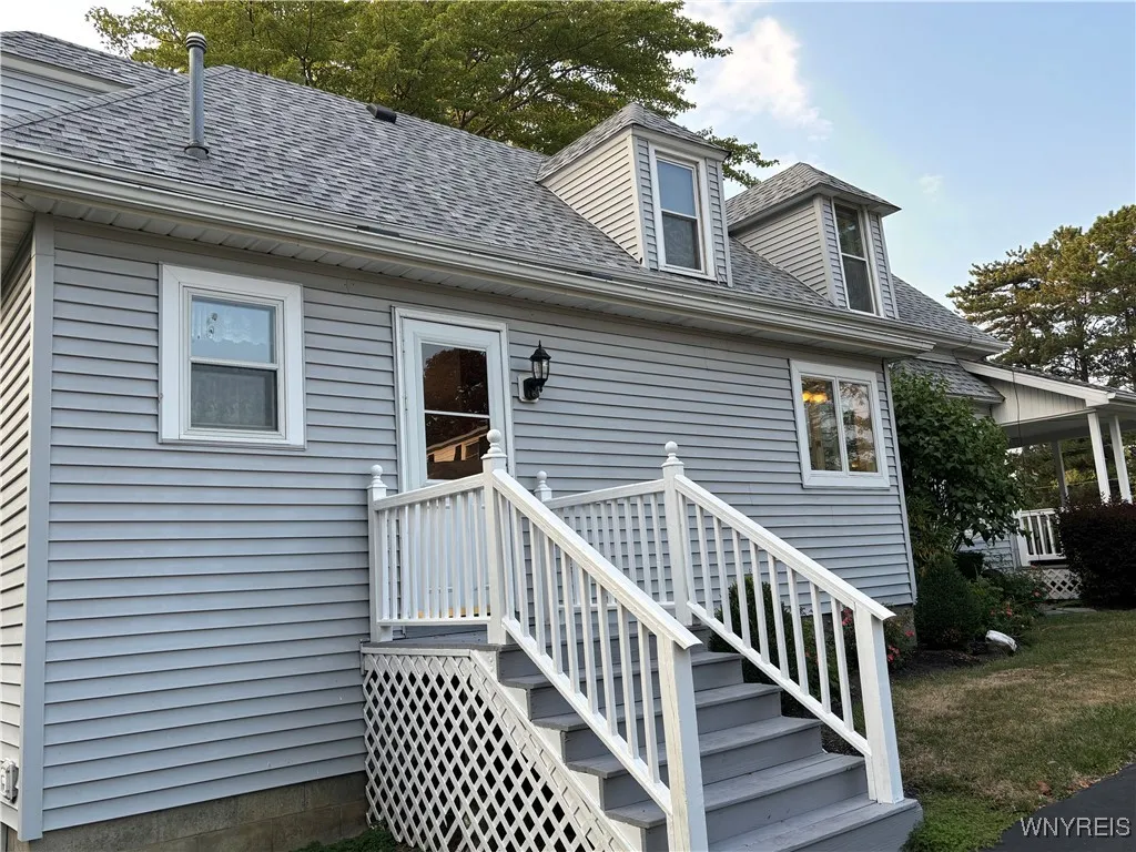 5344 Eastwood Avenue, Hamburg, New York 14075, Hamburg, New York 14075, 4 Bedrooms Bedrooms, 9 Rooms Rooms,1 BathroomBathrooms,Residential,For Sale,5344 Eastwood Avenue, Hamburg, New York 14075,B1630898
