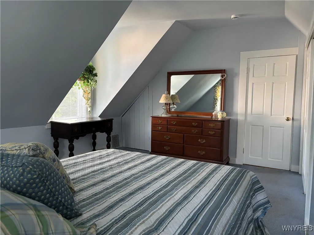 5344 Eastwood Avenue, Hamburg, New York 14075, Hamburg, New York 14075, 4 Bedrooms Bedrooms, 9 Rooms Rooms,1 BathroomBathrooms,Residential,For Sale,5344 Eastwood Avenue, Hamburg, New York 14075,B1630898