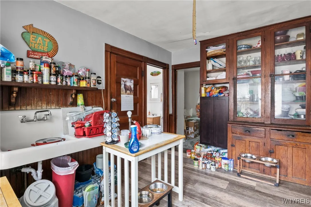 300 Dearborn Street, Buffalo, New York 14207, Buffalo, New York 14207, 6 Bedrooms Bedrooms, ,3 BathroomsBathrooms,Residential,For Sale,300 Dearborn Street, Buffalo, New York 14207,B1631021