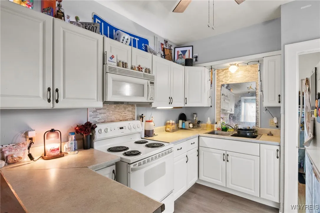 288 Dearborn Street, Buffalo, New York 14207, Buffalo, New York 14207, 6 Bedrooms Bedrooms, ,4 BathroomsBathrooms,Residential,Closed,288 Dearborn Street, Buffalo, New York 14207,0,B1631033