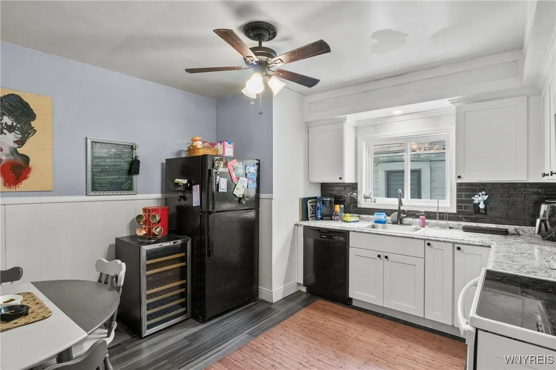 288 Dearborn Street, Buffalo, New York 14207, Buffalo, New York 14207, 6 Bedrooms Bedrooms, ,4 BathroomsBathrooms,Residential,Closed,288 Dearborn Street, Buffalo, New York 14207,0,B1631033