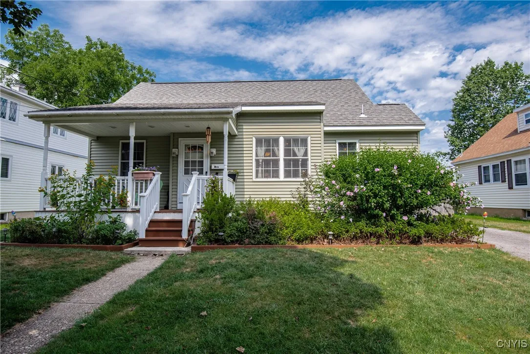 811 Harding Boulevard, Rome, New York 13440, Rome, New York 13440, 3 Bedrooms Bedrooms, 7 Rooms Rooms,2 BathroomsBathrooms,Residential,Closed,811 Harding Boulevard, Rome, New York 13440,0,S1630233