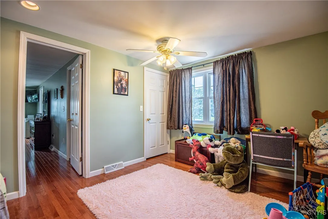 811 Harding Boulevard, Rome, New York 13440, Rome, New York 13440, 3 Bedrooms Bedrooms, 7 Rooms Rooms,2 BathroomsBathrooms,Residential,Closed,811 Harding Boulevard, Rome, New York 13440,0,S1630233