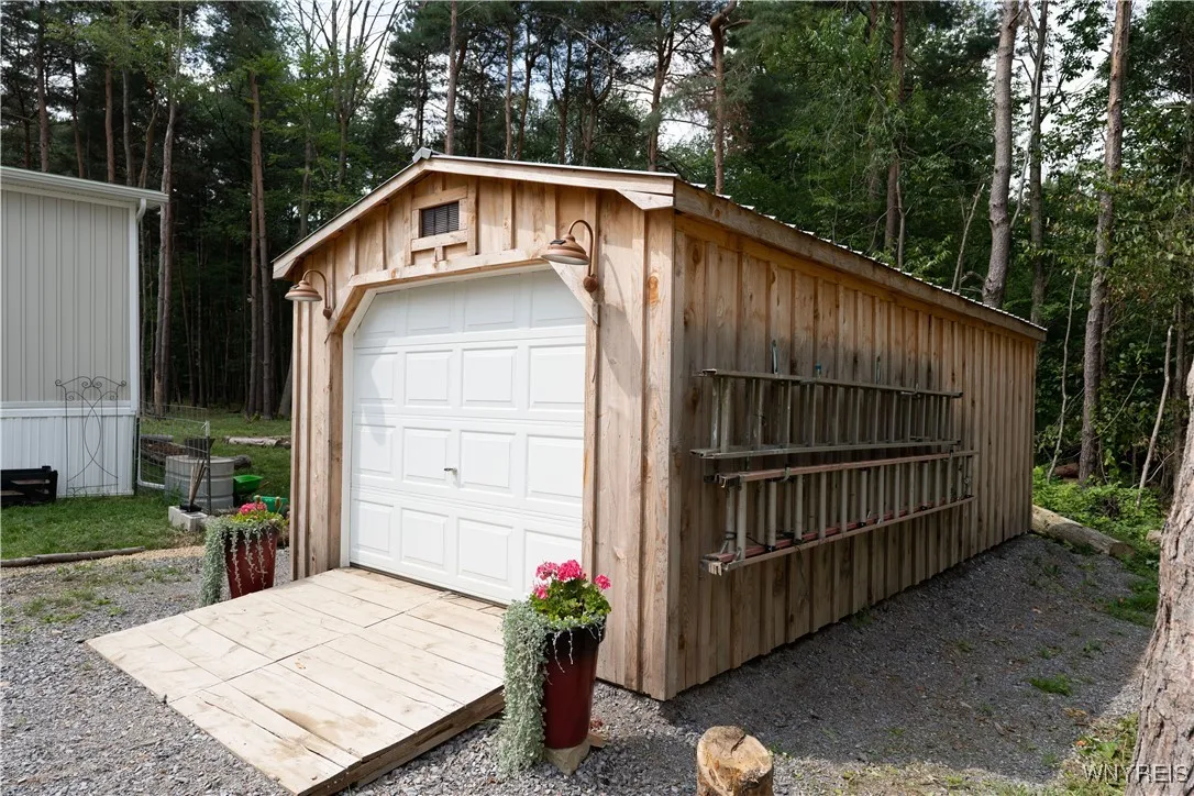 Shed