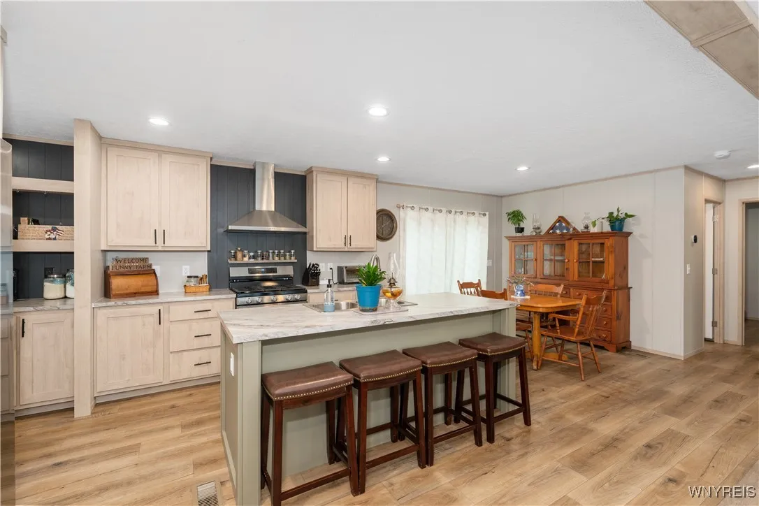 Open Kitchen/Dining