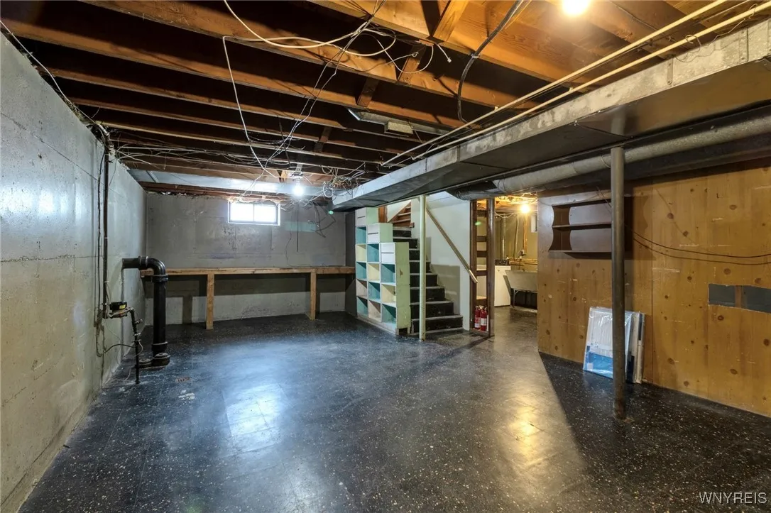 664 69th Street, Niagara Falls, New York 14304, Niagara Falls, New York 14304, 3 Bedrooms Bedrooms, 5 Rooms Rooms,1 BathroomBathrooms,Residential,Closed,664 69th Street, Niagara Falls, New York 14304,0,B1630388