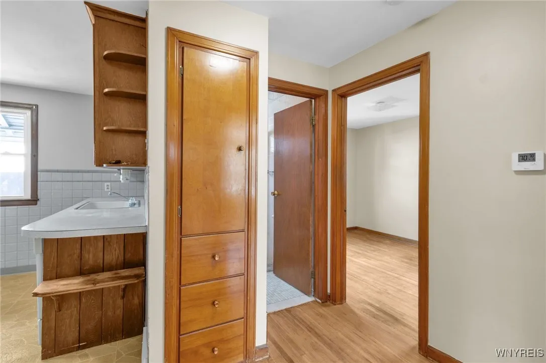 664 69th Street, Niagara Falls, New York 14304, Niagara Falls, New York 14304, 3 Bedrooms Bedrooms, 5 Rooms Rooms,1 BathroomBathrooms,Residential,Closed,664 69th Street, Niagara Falls, New York 14304,0,B1630388