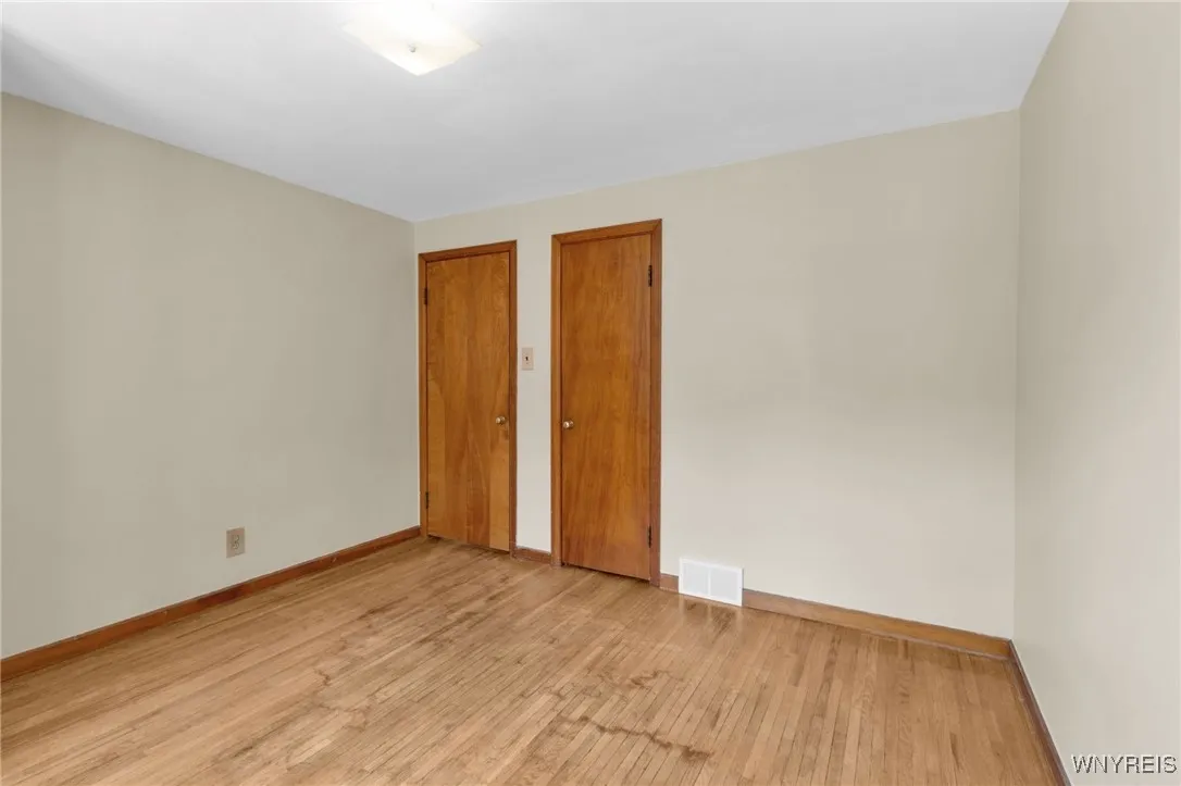 664 69th Street, Niagara Falls, New York 14304, Niagara Falls, New York 14304, 3 Bedrooms Bedrooms, 5 Rooms Rooms,1 BathroomBathrooms,Residential,Closed,664 69th Street, Niagara Falls, New York 14304,0,B1630388