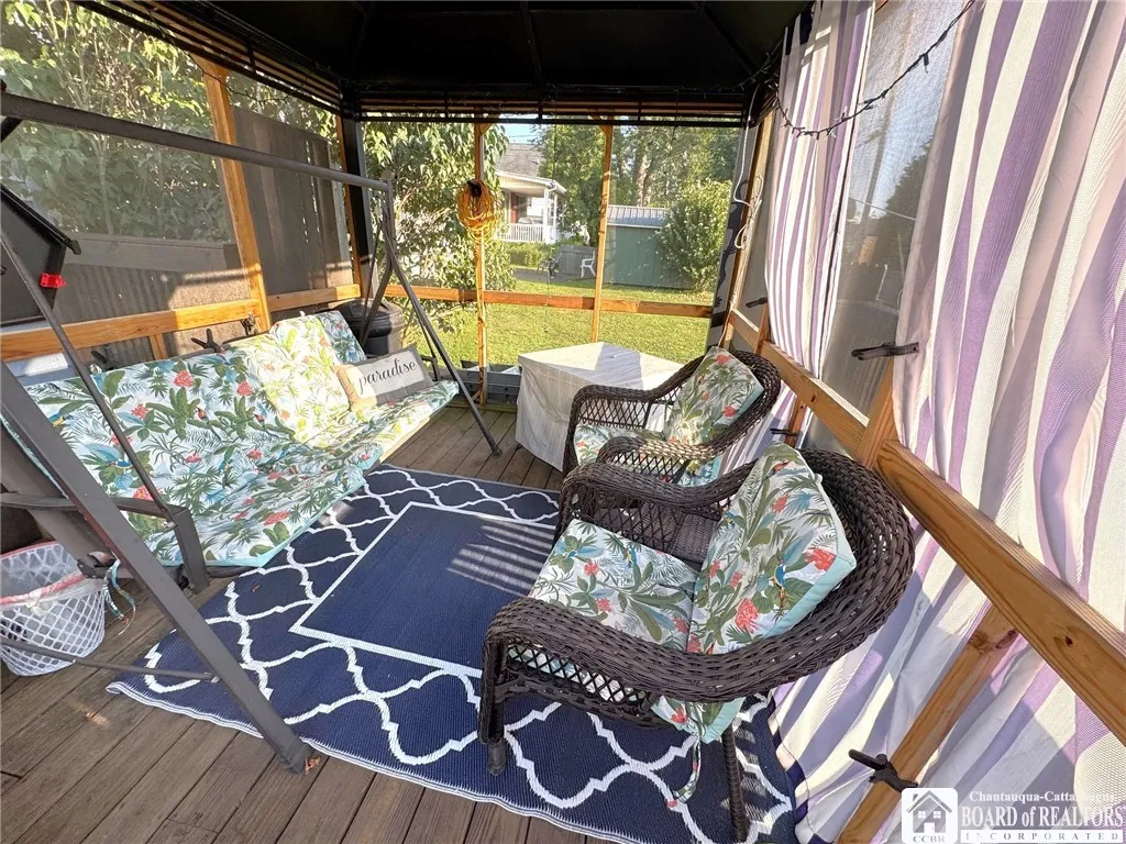 501 Mckinley Avenue, Dunkirk, New York 14048, Dunkirk, New York 14048, 4 Bedrooms Bedrooms, 7 Rooms Rooms,2 BathroomsBathrooms,Residential,Closed,501 Mckinley Avenue, Dunkirk, New York 14048,0,R1630005