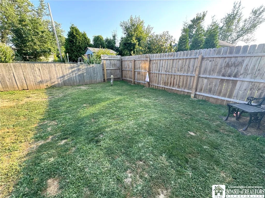 501 Mckinley Avenue, Dunkirk, New York 14048, Dunkirk, New York 14048, 4 Bedrooms Bedrooms, 7 Rooms Rooms,2 BathroomsBathrooms,Residential,Closed,501 Mckinley Avenue, Dunkirk, New York 14048,0,R1630005