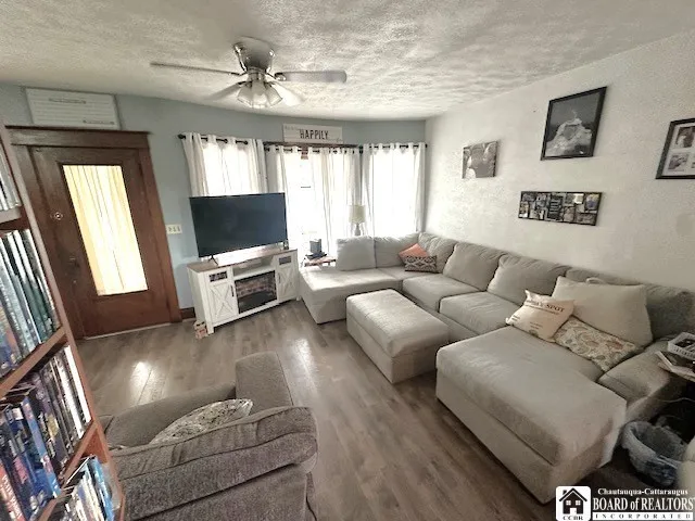 501 Mckinley Avenue, Dunkirk, New York 14048, Dunkirk, New York 14048, 4 Bedrooms Bedrooms, 7 Rooms Rooms,2 BathroomsBathrooms,Residential,Closed,501 Mckinley Avenue, Dunkirk, New York 14048,0,R1630005