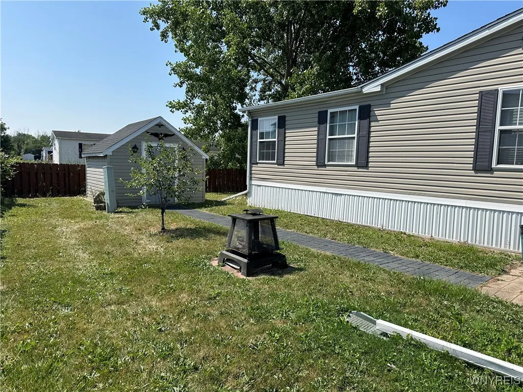 779 Fernwood Drive, Lockport Town, New York 14094, Lockport Town, New York 14094, 3 Bedrooms Bedrooms, 6 Rooms Rooms,2 BathroomsBathrooms,Residential,Closed,779 Fernwood Drive, Lockport Town, New York 14094,0,B1630940