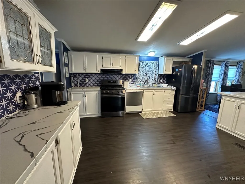 779 Fernwood Drive, Lockport Town, New York 14094, Lockport Town, New York 14094, 3 Bedrooms Bedrooms, 6 Rooms Rooms,2 BathroomsBathrooms,Residential,Closed,779 Fernwood Drive, Lockport Town, New York 14094,0,B1630940