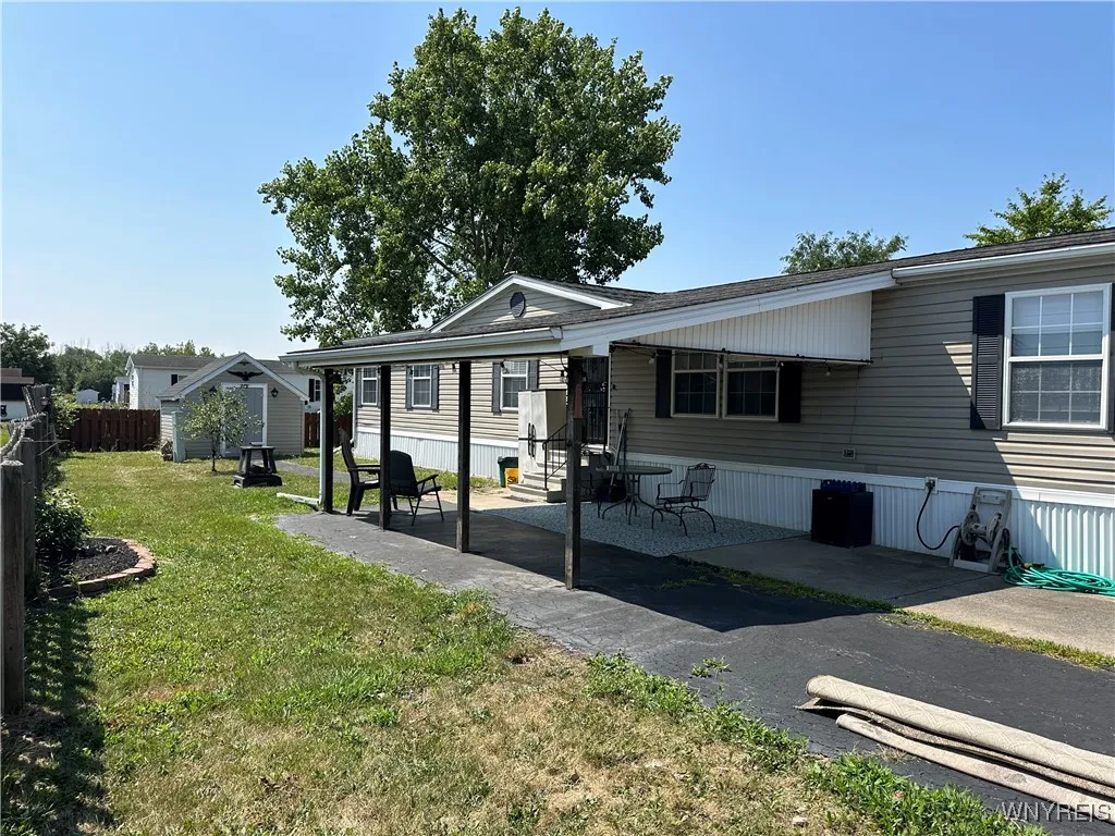 779 Fernwood Drive, Lockport Town, New York 14094, Lockport Town, New York 14094, 3 Bedrooms Bedrooms, 6 Rooms Rooms,2 BathroomsBathrooms,Residential,Closed,779 Fernwood Drive, Lockport Town, New York 14094,0,B1630940