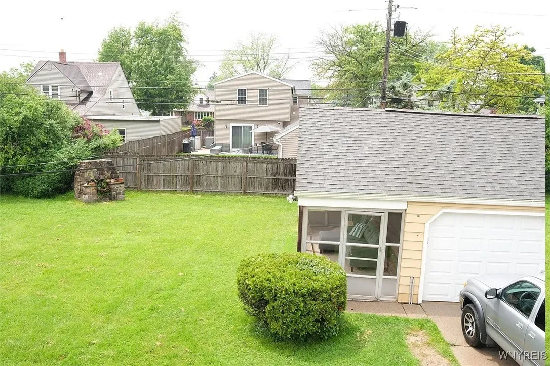 28 Campbell Avenue Upper, Buffalo, New York 14216, Buffalo, New York 14216, 2 Bedrooms Bedrooms, 6 Rooms Rooms,1 BathroomBathrooms,Residential Lease,For Rent,28 Campbell Avenue Upper, Buffalo, New York 14216,B1631074