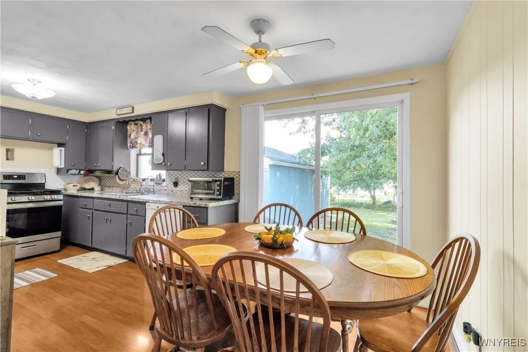 3295 Mckinley Parkway, Hamburg, New York 14219, Hamburg, New York 14219, 3 Bedrooms Bedrooms, 7 Rooms Rooms,1 BathroomBathrooms,Residential,For Sale,3295 Mckinley Parkway, Hamburg, New York 14219,B1631034