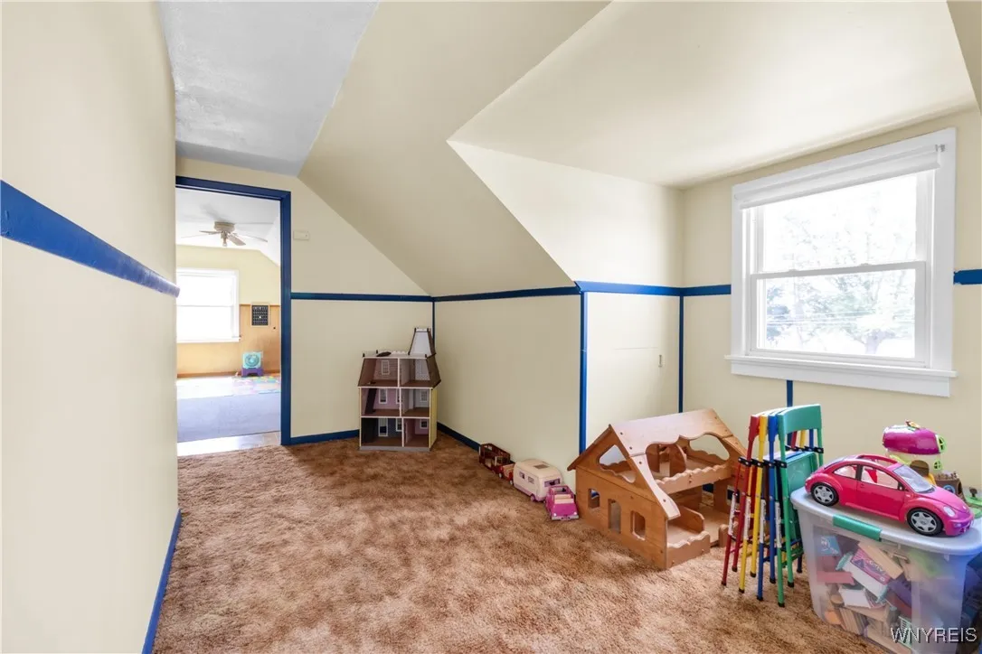 3295 Mckinley Parkway, Hamburg, New York 14219, Hamburg, New York 14219, 3 Bedrooms Bedrooms, 7 Rooms Rooms,1 BathroomBathrooms,Residential,For Sale,3295 Mckinley Parkway, Hamburg, New York 14219,B1631034