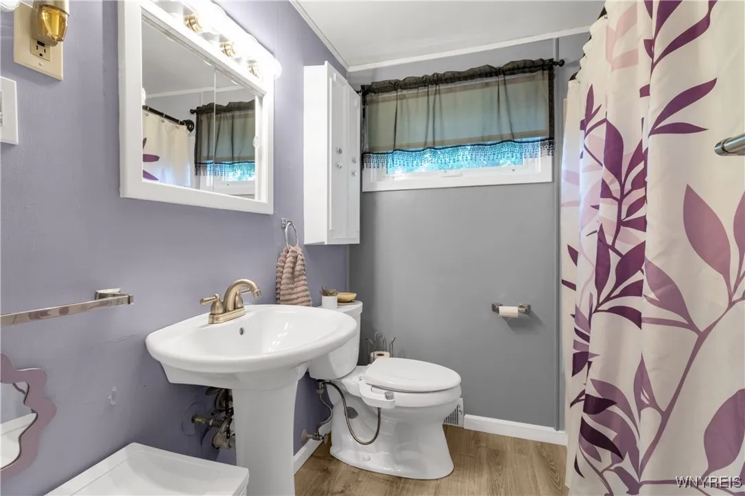 3295 Mckinley Parkway, Hamburg, New York 14219, Hamburg, New York 14219, 3 Bedrooms Bedrooms, 7 Rooms Rooms,1 BathroomBathrooms,Residential,For Sale,3295 Mckinley Parkway, Hamburg, New York 14219,B1631034