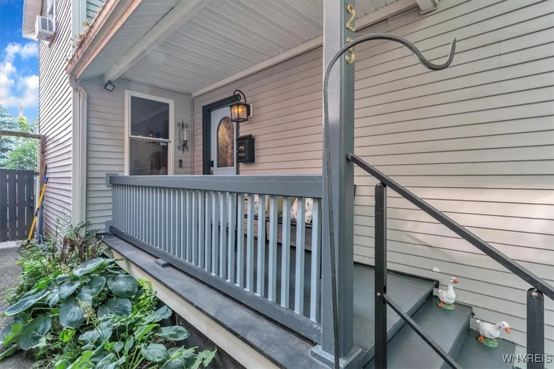 23 Plymouth Avenue, Buffalo, New York 14201, Buffalo, New York 14201, 4 Bedrooms Bedrooms, 12 Rooms Rooms,2 BathroomsBathrooms,Residential,For Sale,23 Plymouth Avenue, Buffalo, New York 14201,0,B1630146
