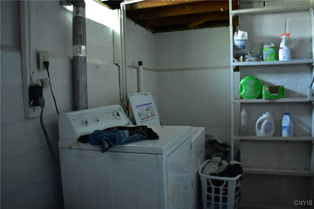 305 Case Street, Geddes, New York 13209, Geddes, New York 13209, 2 Bedrooms Bedrooms, 5 Rooms Rooms,1 BathroomBathrooms,Residential,Closed,305 Case Street, Geddes, New York 13209,0,S1631011