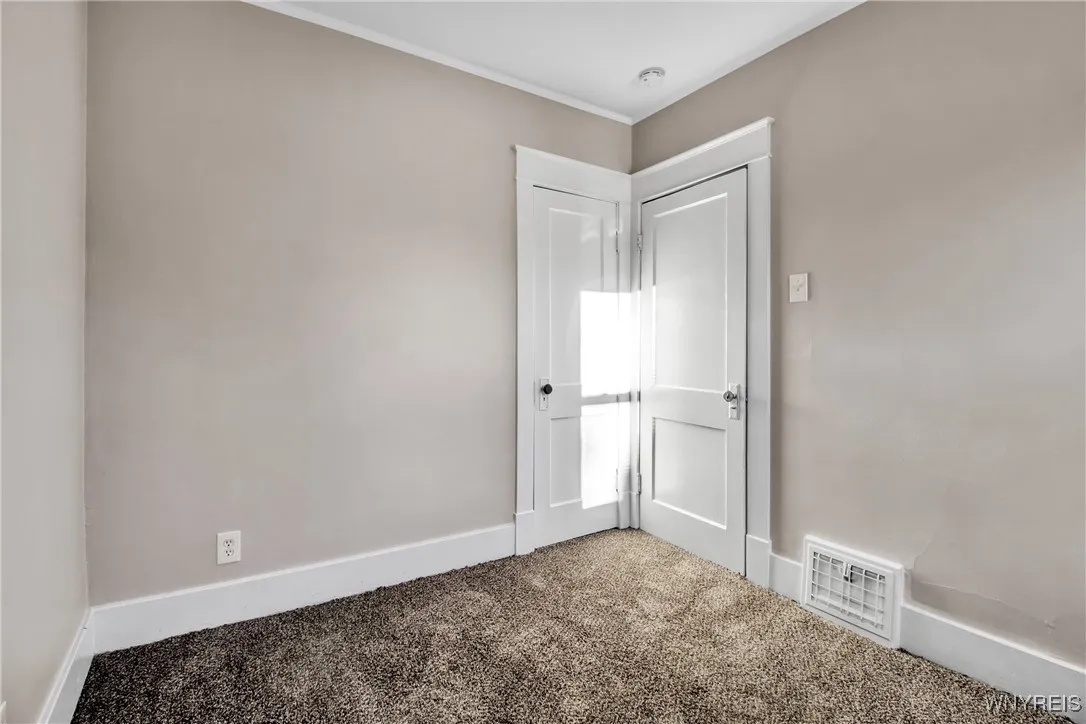 1697 LOWER APARTMENT
