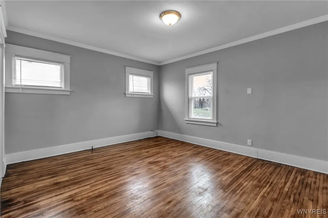 1697 LOWER APARTMENT