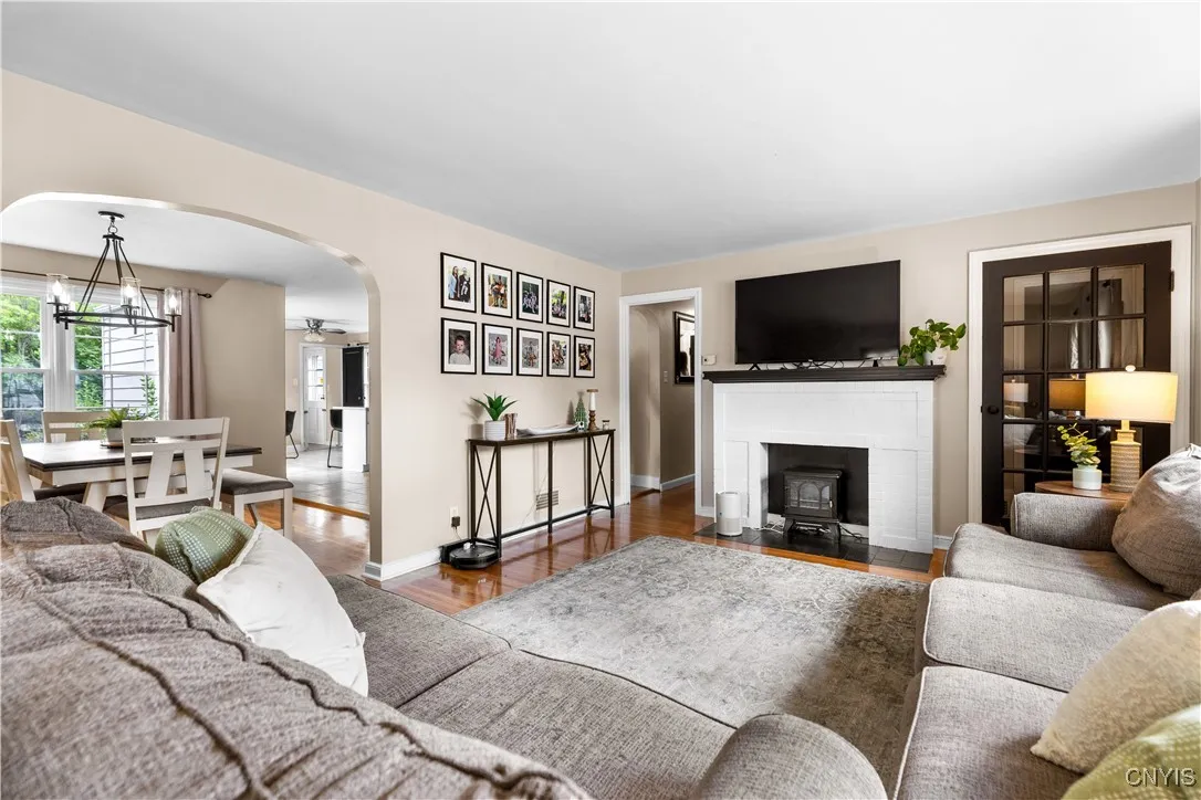 1108 Tilden Avenue, Utica, New York 13501, Utica, New York 13501, 4 Bedrooms Bedrooms, 6 Rooms Rooms,2 BathroomsBathrooms,Residential,Closed,1108 Tilden Avenue, Utica, New York 13501,0,S1631101