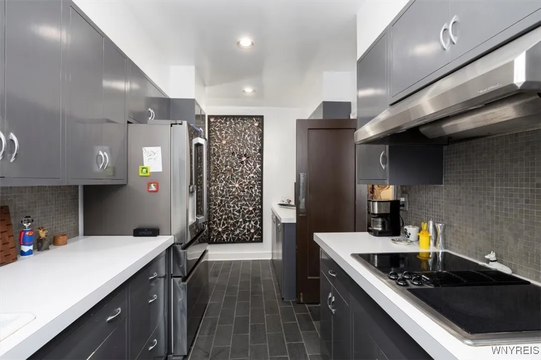 925 Delaware Avenue 8a, Buffalo, New York 14209, Buffalo, New York 14209, 2 Bedrooms Bedrooms, 5 Rooms Rooms,2 BathroomsBathrooms,Residential,For Sale,925 Delaware Avenue 8a, Buffalo, New York 14209,B1630823