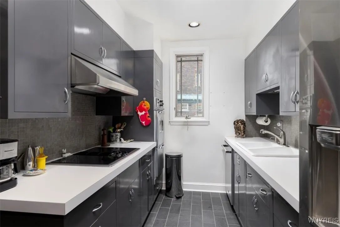 925 Delaware Avenue 8a, Buffalo, New York 14209, Buffalo, New York 14209, 2 Bedrooms Bedrooms, 5 Rooms Rooms,2 BathroomsBathrooms,Residential,For Sale,925 Delaware Avenue 8a, Buffalo, New York 14209,0,B1630823