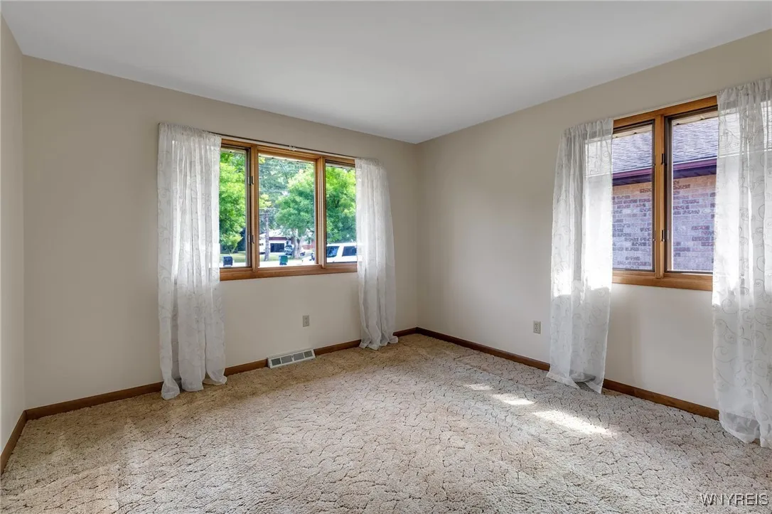79 Schoelles Road, Amherst, New York 14228, Amherst, New York 14228, 3 Bedrooms Bedrooms, 8 Rooms Rooms,2 BathroomsBathrooms,Residential,For Sale,79 Schoelles Road, Amherst, New York 14228,0,B1631094