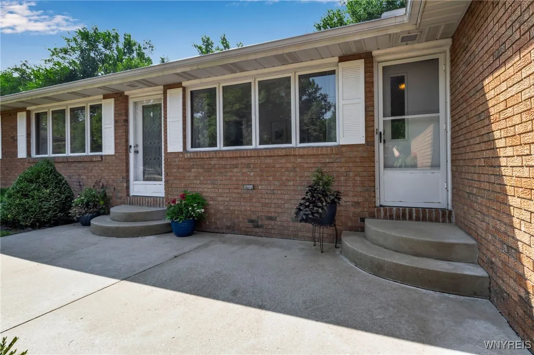 79 Schoelles Road, Amherst, New York 14228, Amherst, New York 14228, 3 Bedrooms Bedrooms, 8 Rooms Rooms,2 BathroomsBathrooms,Residential,For Sale,79 Schoelles Road, Amherst, New York 14228,0,B1631094