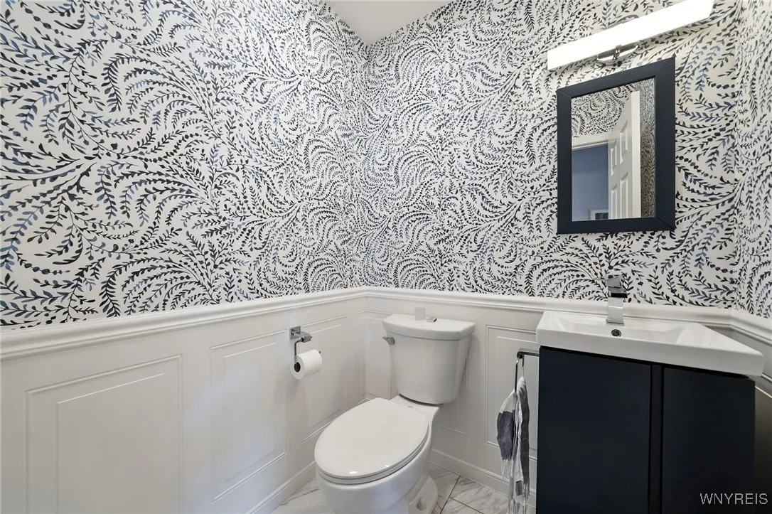 900 Delaware Avenue 302, Buffalo, New York 14209, Buffalo, New York 14209, 2 Bedrooms Bedrooms, 7 Rooms Rooms,1 BathroomBathrooms,Residential,Closed,900 Delaware Avenue 302, Buffalo, New York 14209,0,B1631117