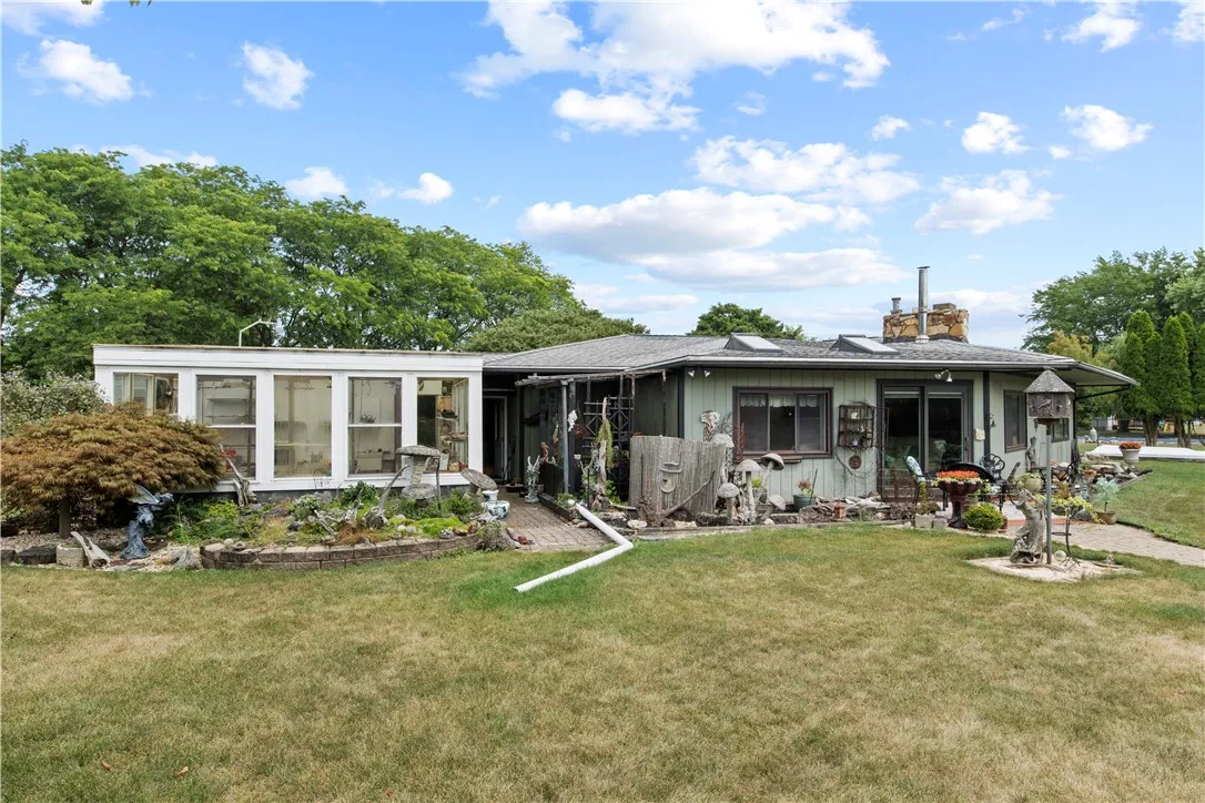 137 Armstrong Road, Wheatland, New York 14546, Wheatland, New York 14546, 3 Bedrooms Bedrooms, 11 Rooms Rooms,2 BathroomsBathrooms,Residential,Closed,137 Armstrong Road, Wheatland, New York 14546,0,R1630869