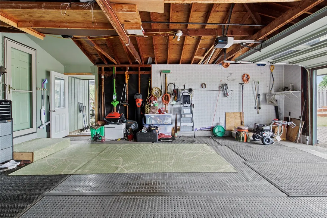 137 Armstrong Road, Wheatland, New York 14546, Wheatland, New York 14546, 3 Bedrooms Bedrooms, 11 Rooms Rooms,2 BathroomsBathrooms,Residential,Closed,137 Armstrong Road, Wheatland, New York 14546,0,R1630869