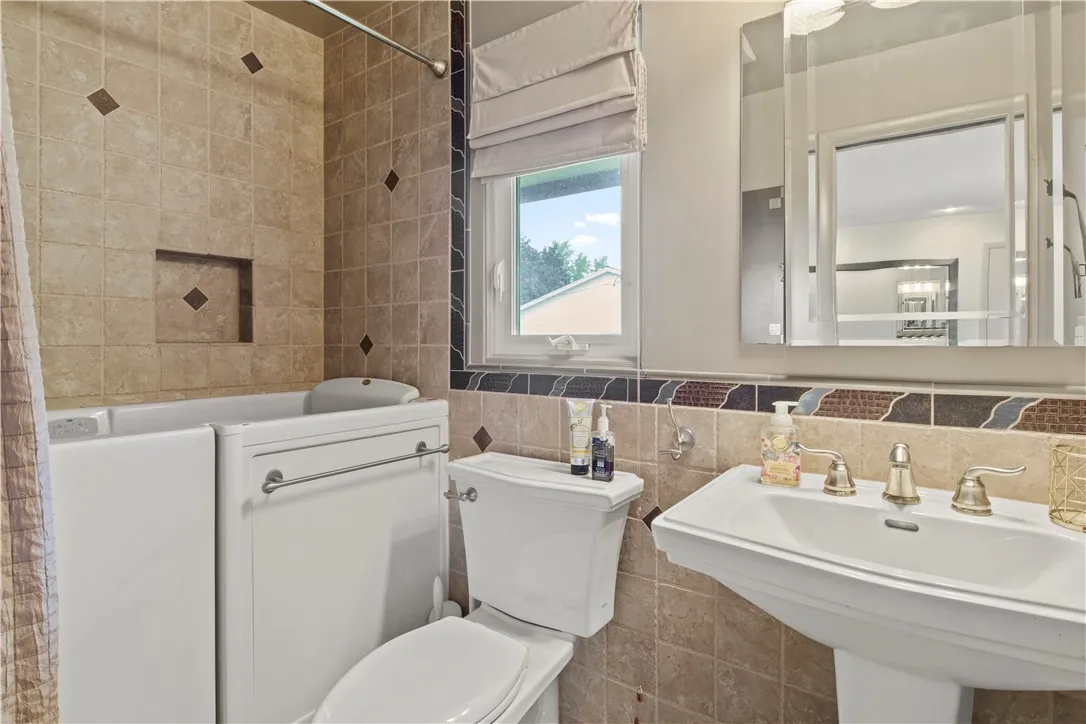 137 Armstrong Road, Wheatland, New York 14546, Wheatland, New York 14546, 3 Bedrooms Bedrooms, 11 Rooms Rooms,2 BathroomsBathrooms,Residential,Closed,137 Armstrong Road, Wheatland, New York 14546,0,R1630869
