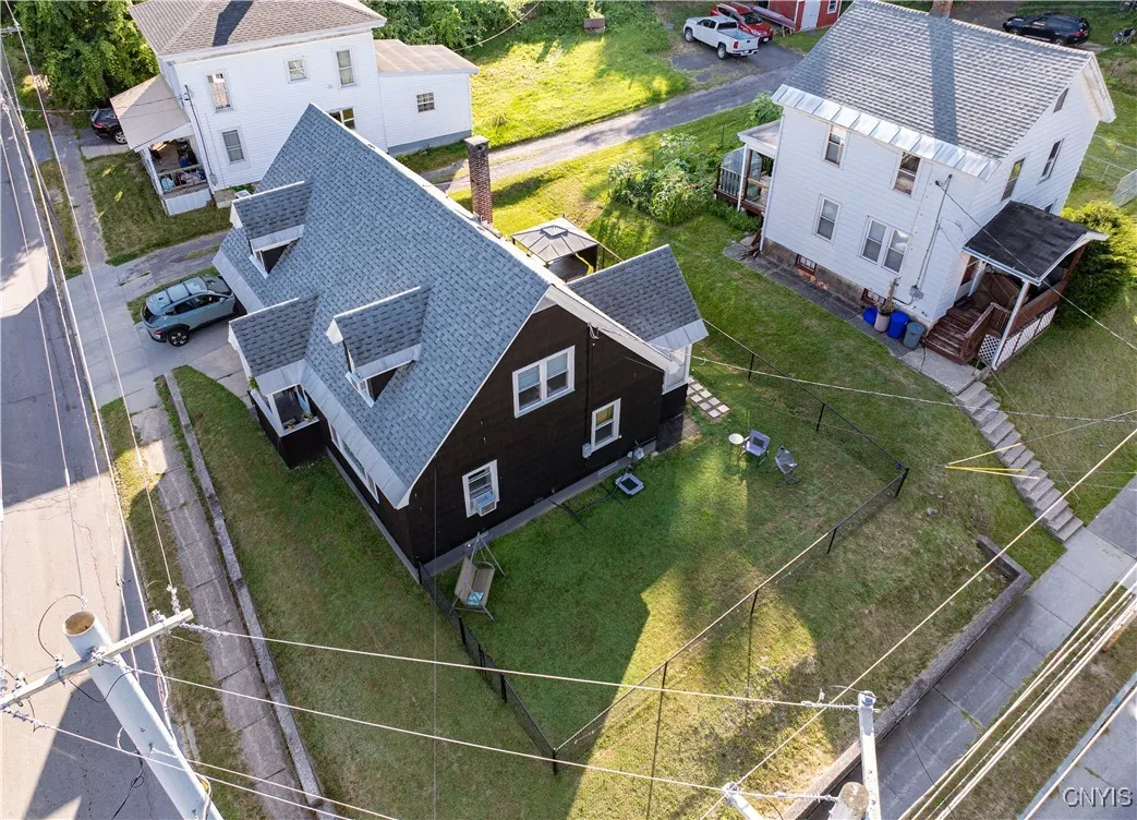 104 Arthur Street, Little Falls City, New York 133, Little Falls City, New York 13365, 4 Bedrooms Bedrooms, 10 Rooms Rooms,1 BathroomBathrooms,Residential,Closed,104 Arthur Street, Little Falls City, New York 133,0,S1631111