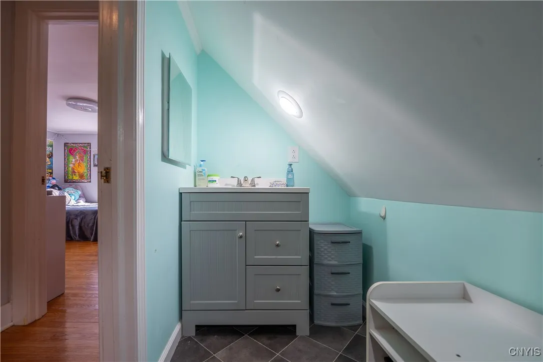 104 Arthur Street, Little Falls City, New York 133, Little Falls City, New York 13365, 4 Bedrooms Bedrooms, 10 Rooms Rooms,1 BathroomBathrooms,Residential,Closed,104 Arthur Street, Little Falls City, New York 133,0,S1631111