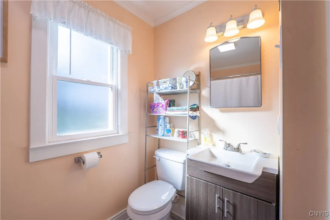 104 Arthur Street, Little Falls City, New York 133, Little Falls City, New York 13365, 4 Bedrooms Bedrooms, 10 Rooms Rooms,1 BathroomBathrooms,Residential,Closed,104 Arthur Street, Little Falls City, New York 133,0,S1631111