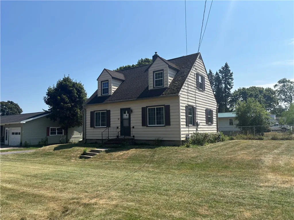 38 Dayton Street, Auburn, New York 13021, Auburn, New York 13021, 3 Bedrooms Bedrooms, 6 Rooms Rooms,1 BathroomBathrooms,Residential,Closed,38 Dayton Street, Auburn, New York 13021,0,R1631108