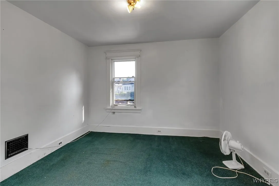 106 Lasalle Avenue, Buffalo, New York 14214, Buffalo, New York 14214, 4 Bedrooms Bedrooms, 5 Rooms Rooms,1 BathroomBathrooms,Residential,Closed,106 Lasalle Avenue, Buffalo, New York 14214,0,B1630846