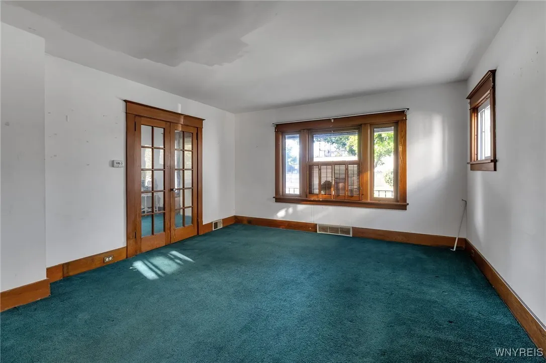 106 Lasalle Avenue, Buffalo, New York 14214, Buffalo, New York 14214, 4 Bedrooms Bedrooms, 5 Rooms Rooms,1 BathroomBathrooms,Residential,Closed,106 Lasalle Avenue, Buffalo, New York 14214,0,B1630846