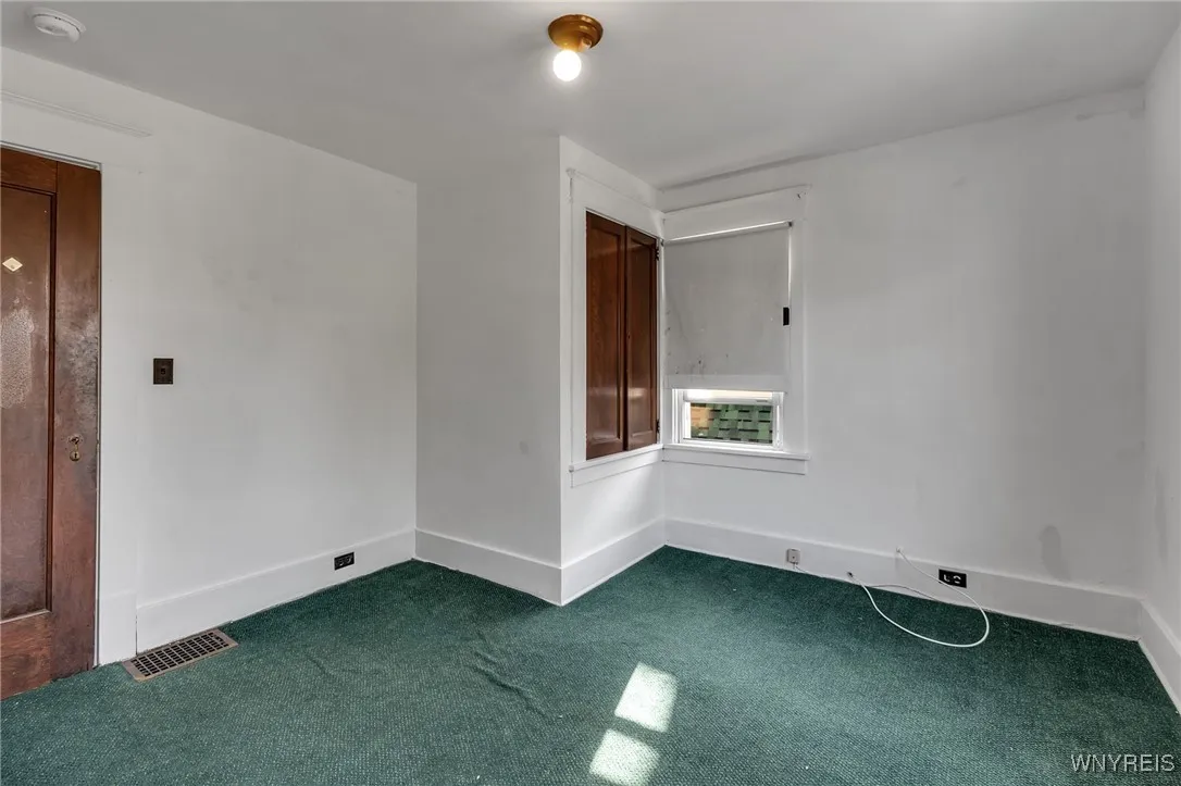 106 Lasalle Avenue, Buffalo, New York 14214, Buffalo, New York 14214, 4 Bedrooms Bedrooms, 5 Rooms Rooms,1 BathroomBathrooms,Residential,Closed,106 Lasalle Avenue, Buffalo, New York 14214,0,B1630846