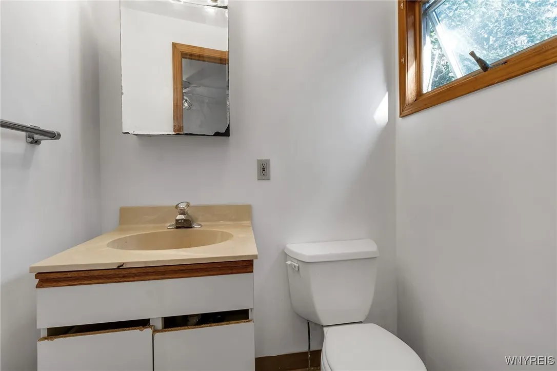 106 Lasalle Avenue, Buffalo, New York 14214, Buffalo, New York 14214, 4 Bedrooms Bedrooms, 5 Rooms Rooms,1 BathroomBathrooms,Residential,Closed,106 Lasalle Avenue, Buffalo, New York 14214,0,B1630846