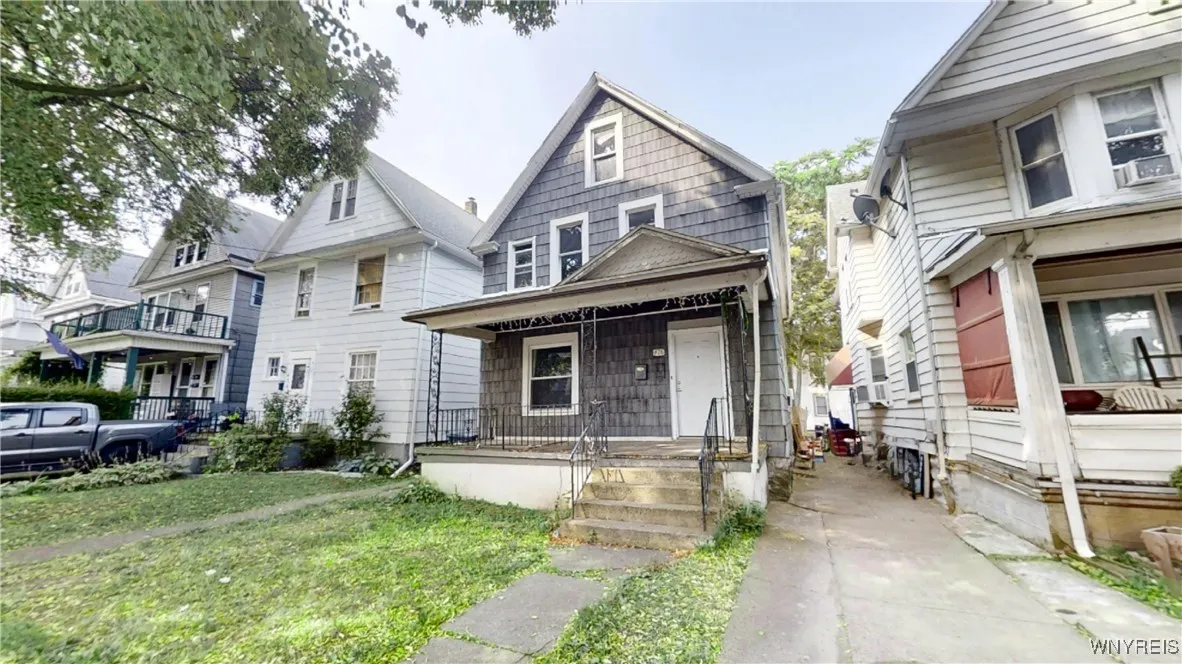 476 East Street, Buffalo, New York 14207, Buffalo, New York 14207, 4 Bedrooms Bedrooms, 7 Rooms Rooms,2 BathroomsBathrooms,Residential,For Sale,476 East Street, Buffalo, New York 14207,0,B1631141